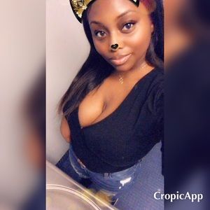 Meet your Posher, Ladora